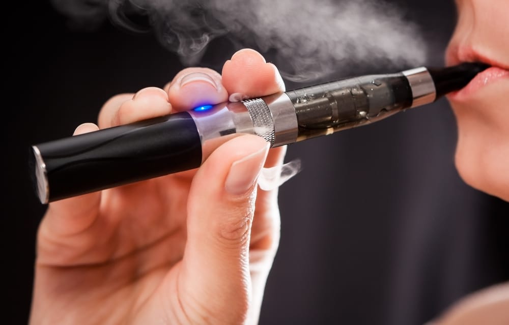 В Казахстане могут ввести акцизы на электронные сигареты и нагревательный табак