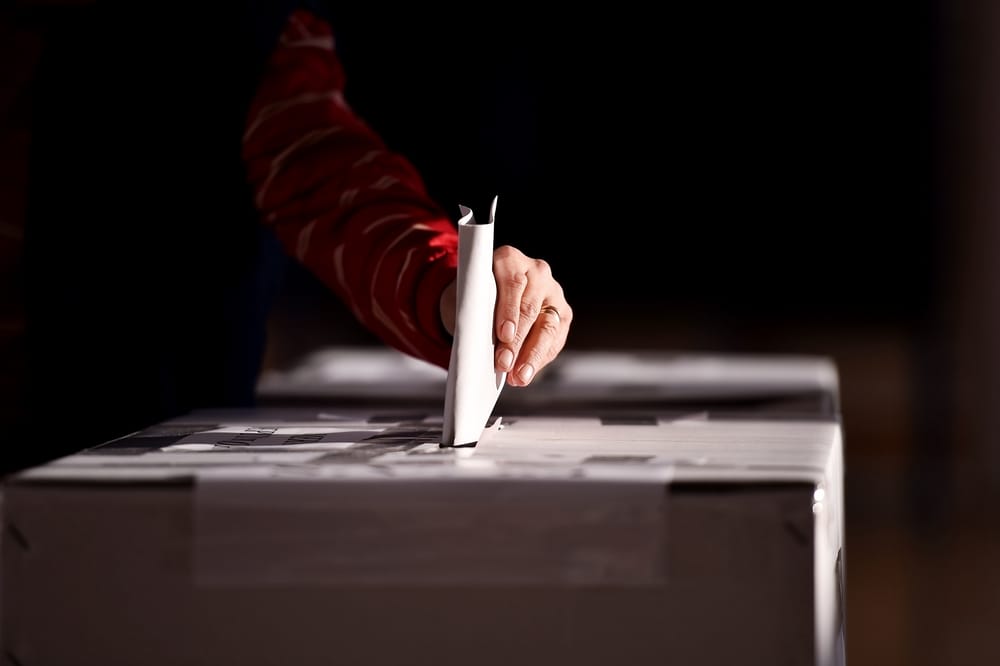 Олжас Сулейменов: «Досрочных выборов не будет»