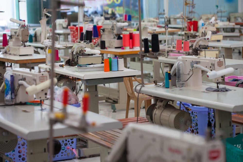 Шымкентская швейная фабрика простаивает из-за передачи заказов за рубеж
