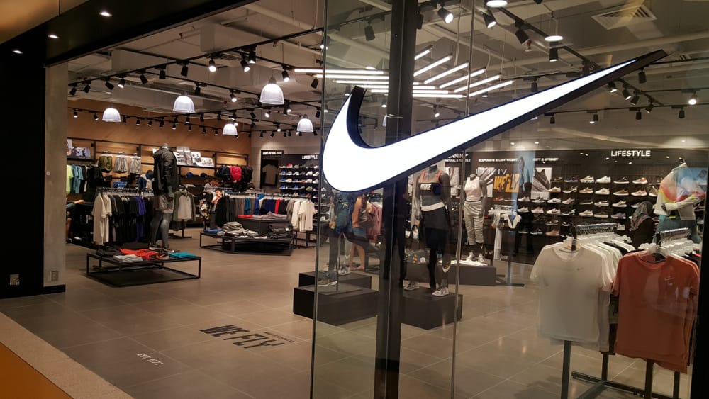 Nike оштрафовали на 12,5 млн евро за ограничение продаж атрибутики футбольных клубов