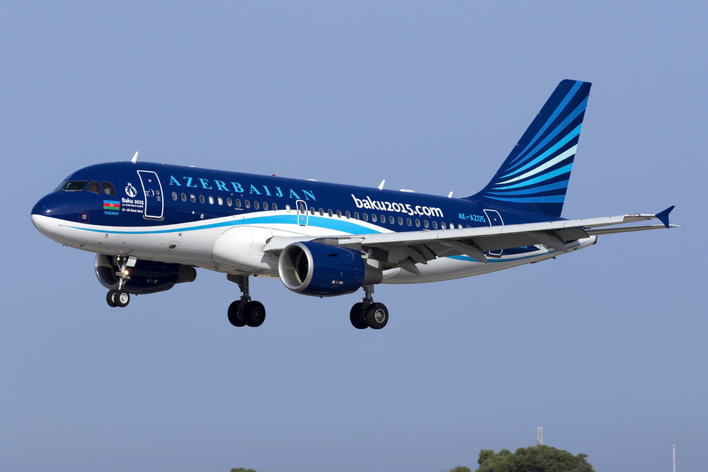 В Казахстан заходит азербайджанская авиакомпания