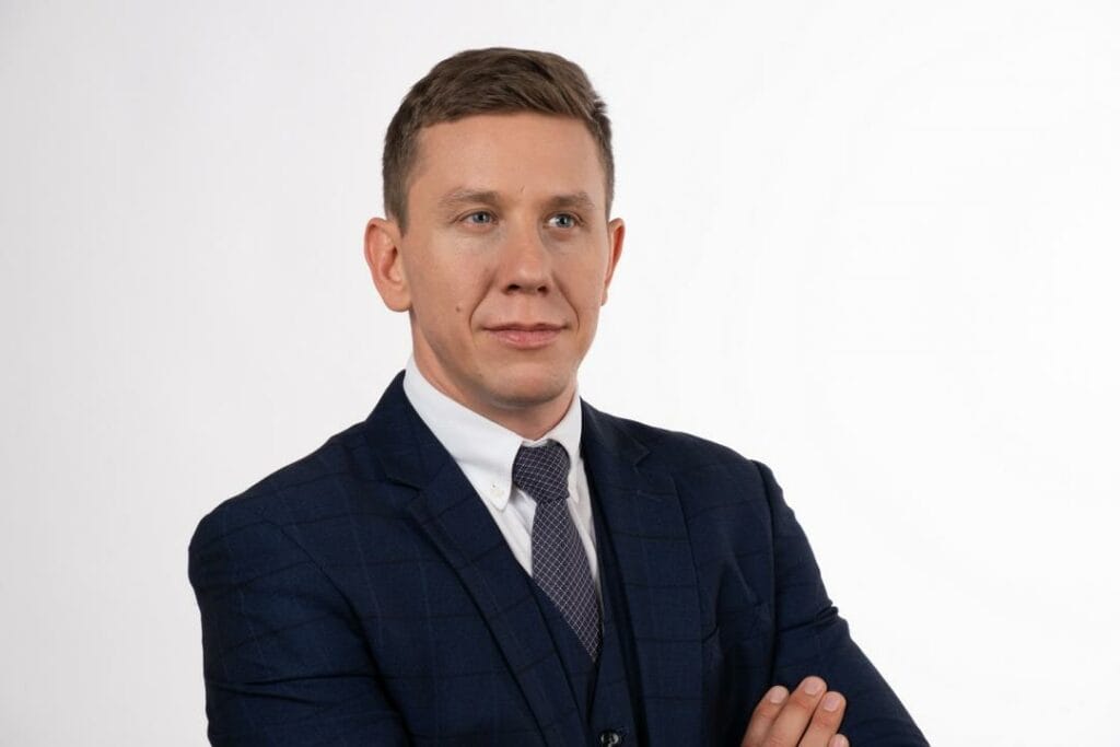 Управляющий директор по развитию B2B продуктов АО «Казахтелеком» Леонид Муравьев / фото: пресс-служба Казахтелеком