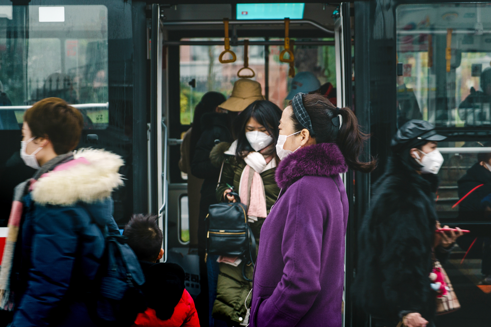 От коронавируса в Китае скончались две тысячи человек