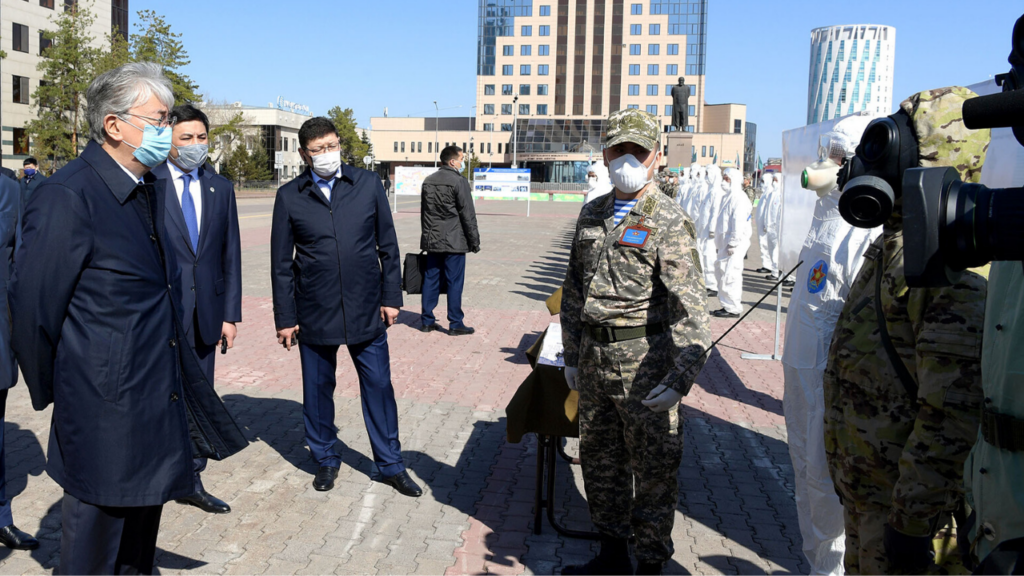 Токаев не считает пройденным пик заболеваемости в Казахстане