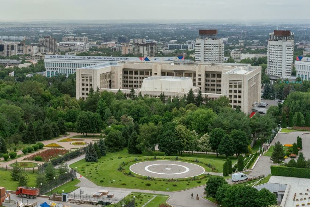 Казахстан потерял позиции в глобальном рейтинге миролюбия