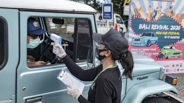 Бали жыл соңына дейін туристерді қабылдамайды