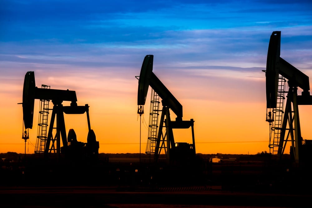 ОПЕК+ может дополнительно сократить добычу нефти