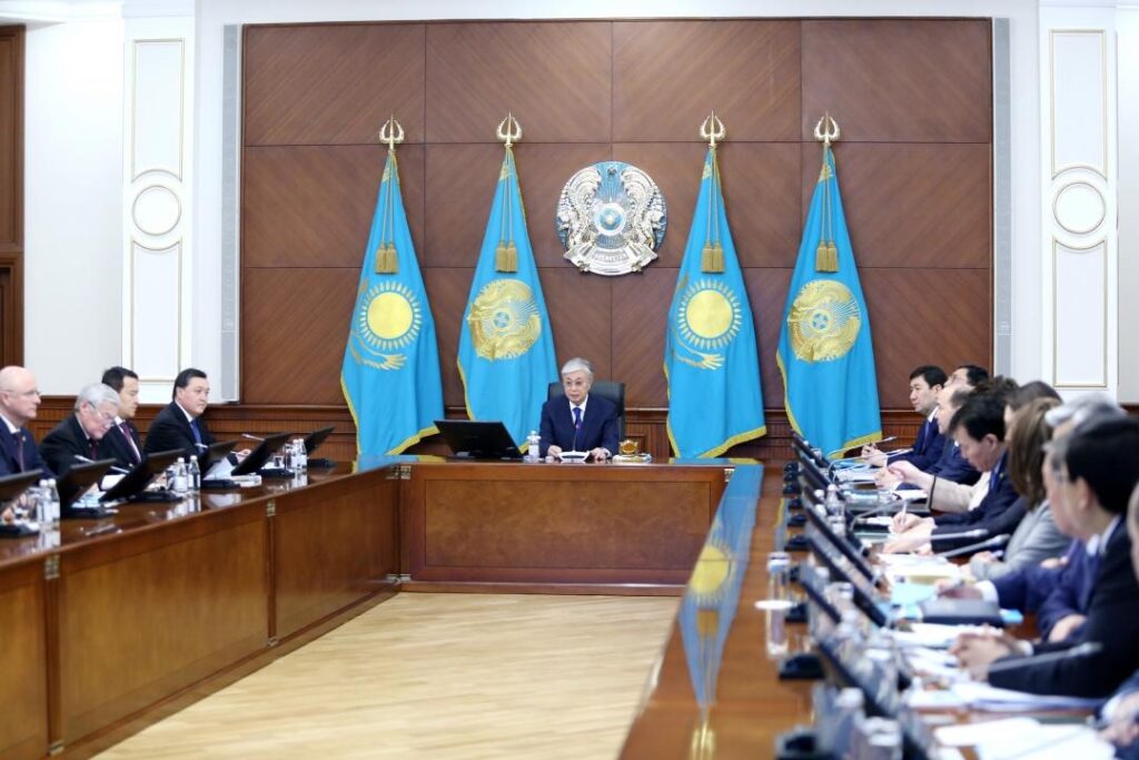 Тоқаев қазақстандықтар мен экспаттар еңбекақысындағы теңсіздікке жол бермеуді ұсынды