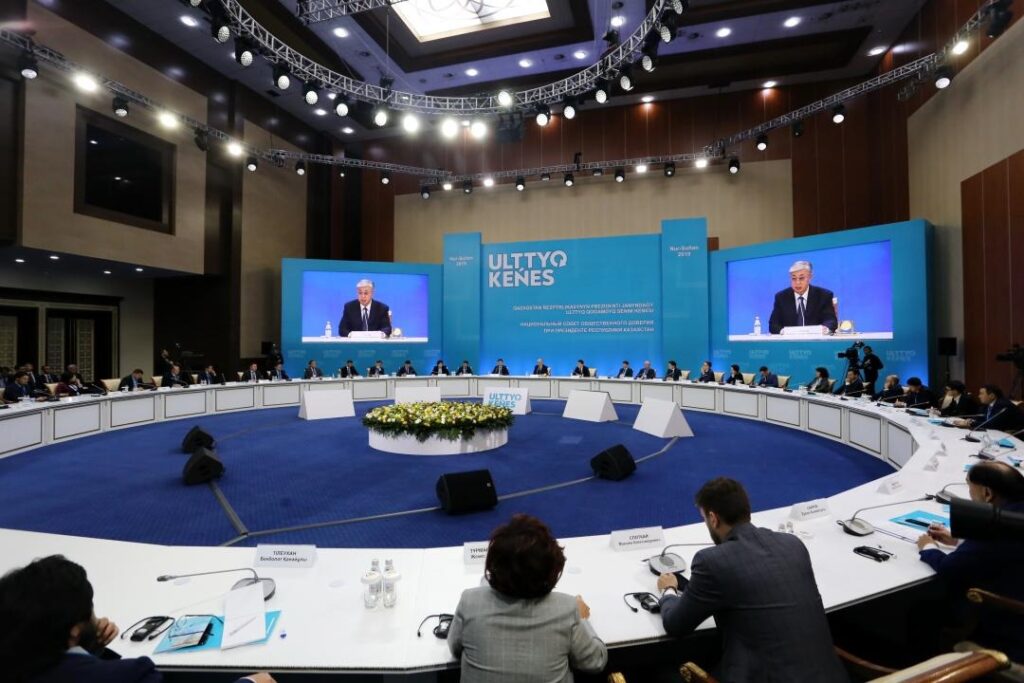 Казахстан сократит почти на 40% квоту на привлечение иностранной рабочей силы