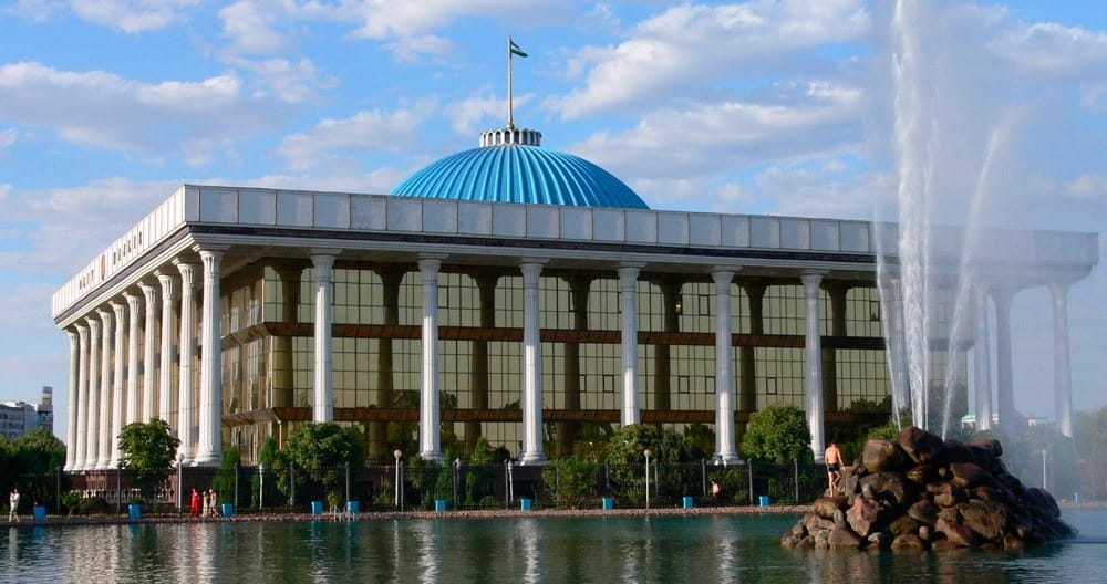 В Узбекистане урезали неприкосновенность сотрудников прокуратуры и СГБ