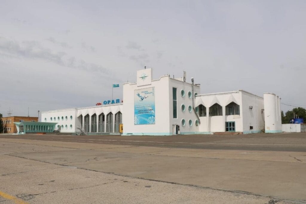 Международный аэропорт «Орал» легче снести, чем реконструировать