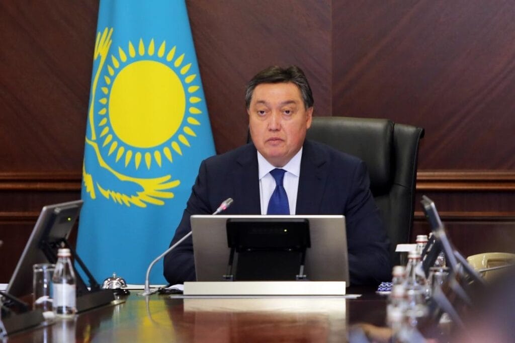 Госорганы Казахстана не освоили 104 млрд тенге