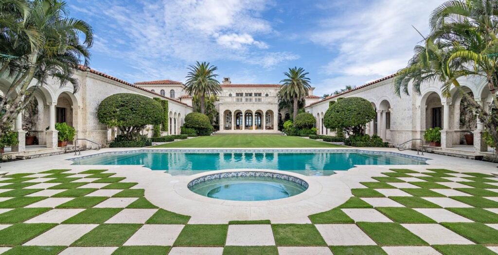 Особняк La Follia в Палм-Бич, Флорида. Фото: Douglas Elliman Real Estate