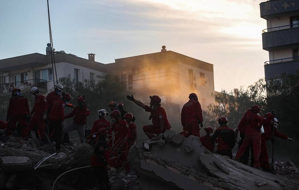 Түркияның батысында жер сілкінісінен қаза тапқандар саны 85-ке жетті