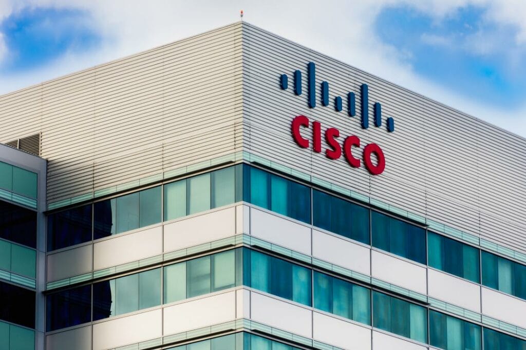 Почему акции компании Cisco нельзя игнорировать