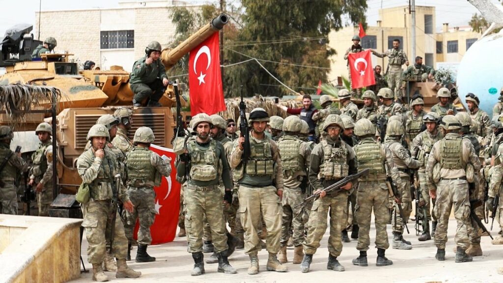 Турция рассмотрит вопрос отправки военных в Азербайджан