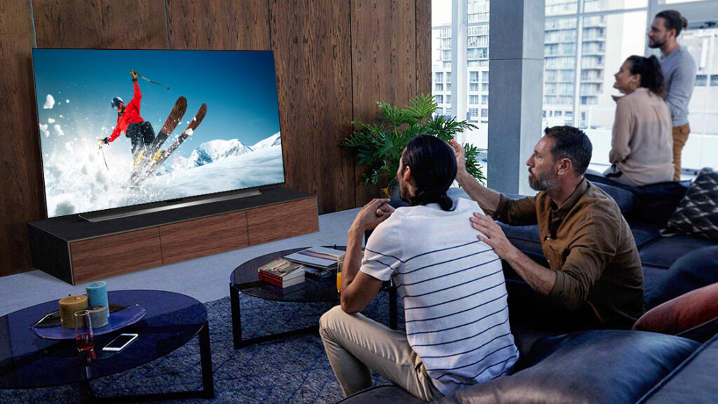 Проведите время с семьей за просмотром фильмов на большом экране телевизора LG