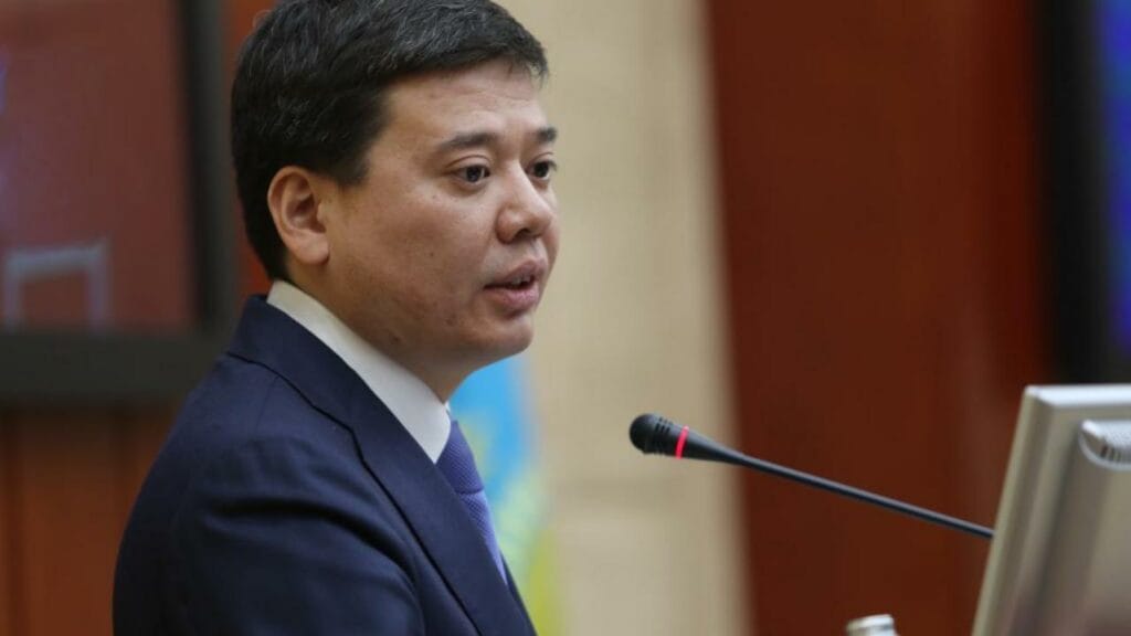 Казахстан ежегодно тратит до 13 млрд тенге на адвокатов