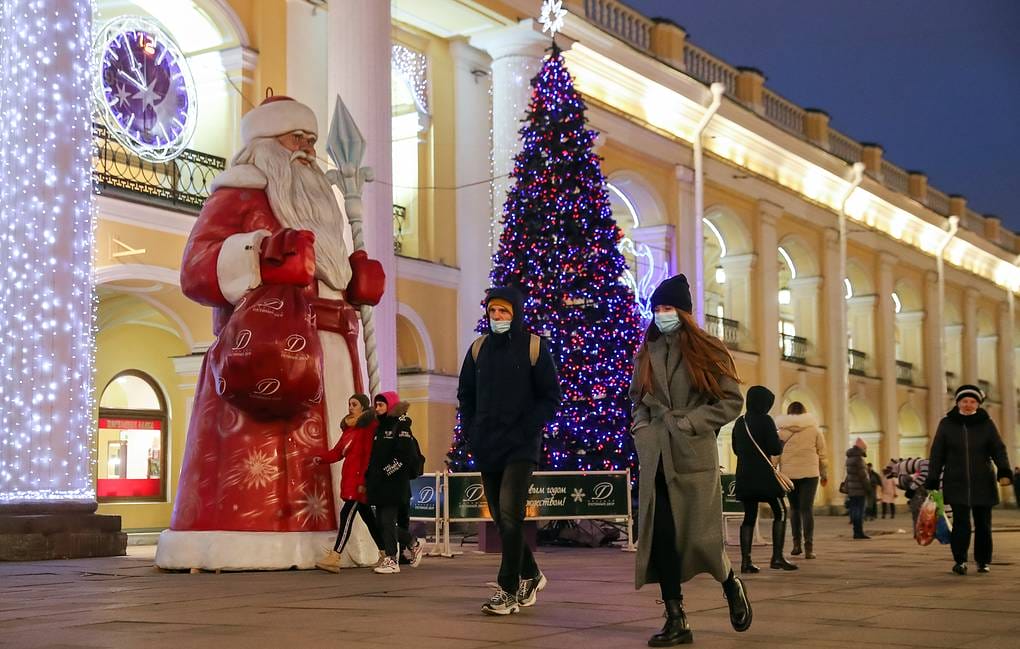 Петербург билігі туристерден Жаңа жылға қалаға келмеуді өтінді