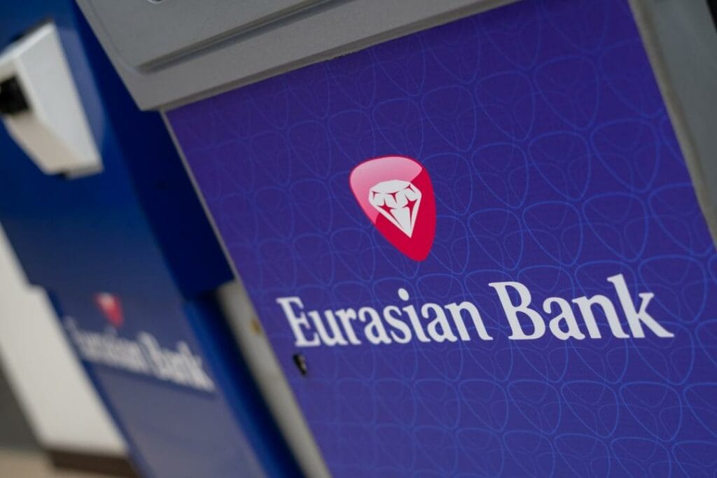 Совкомбанк покупает российскую «дочку» Евразийского банка