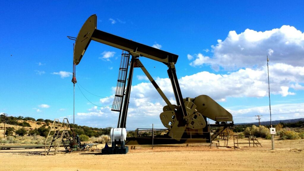 Цена на нефть вернулась к отметке $50 за баррель