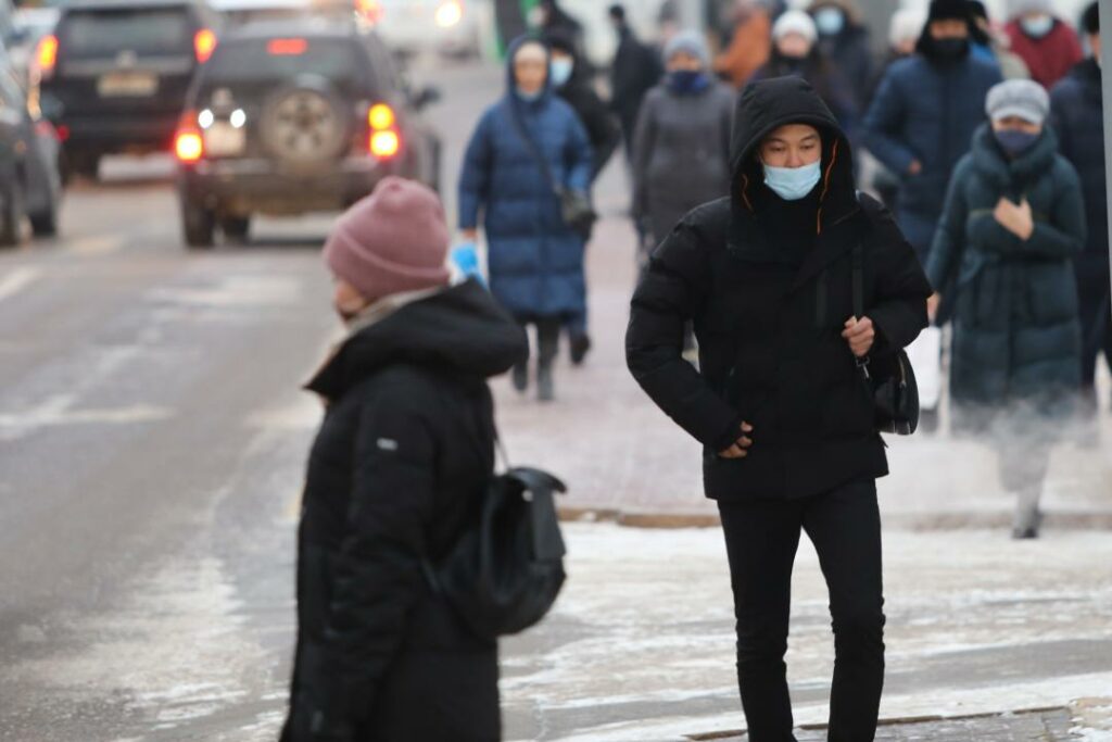 В Казахстане за сутки 780 человек заболели COVID-19