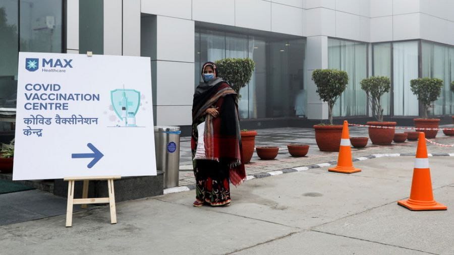 Фото: COVID-19 таралуына жол бермеу жөніндегі ВАК