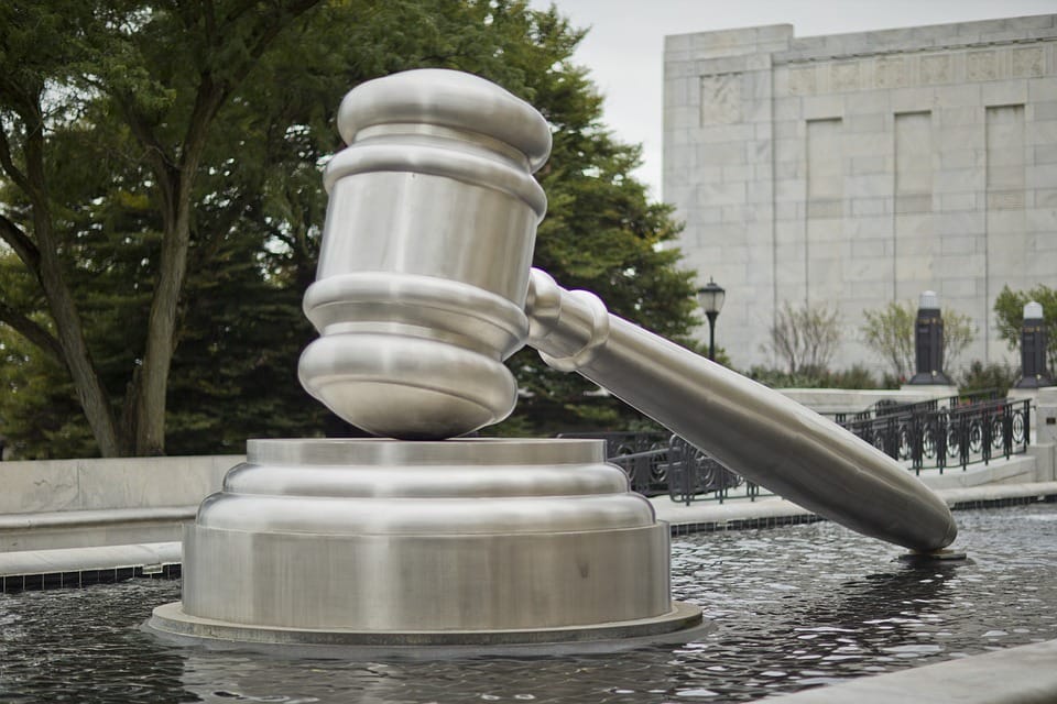 Суд США отклонил попытку приостановить иск Казахстана против Чапмена