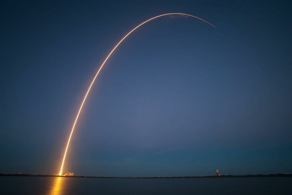 SpaceX назвал последних двух членов экипажа космического корабля