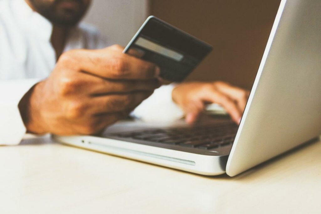 Получить кредит онлайн на подставное лицо станет сложнее