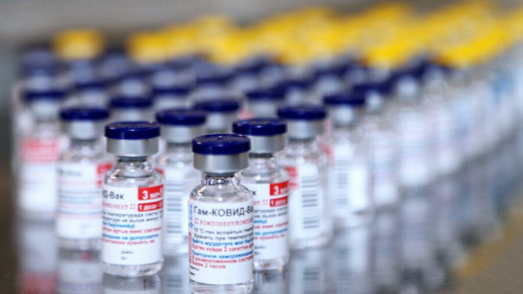Минздрав РК ожидает поставки 4 млн доз вакцины «Спутник V» и ряда других производителей