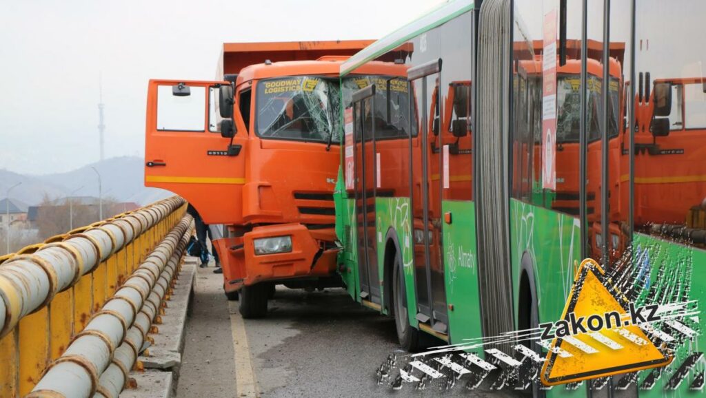 Протаранивший несколько автомобилей грузовик на ВОАД был застрахован в СК «Евразия»