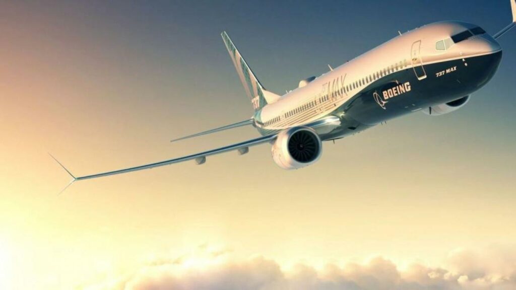 Полеты Boeing 737 MAX приостановили две авиакомпании