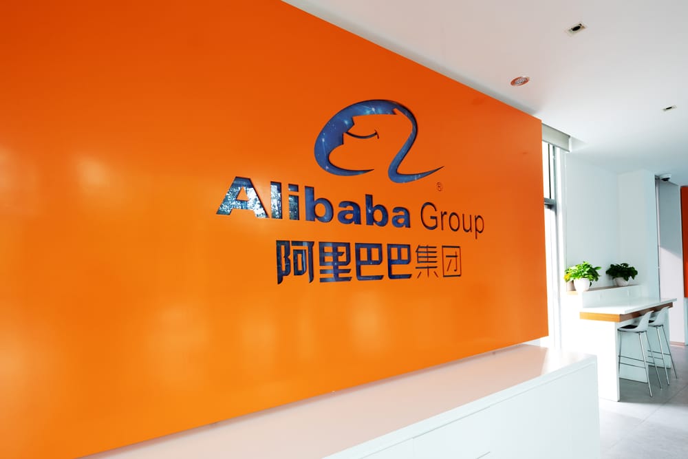 Акции Alibaba подорожали на 9%