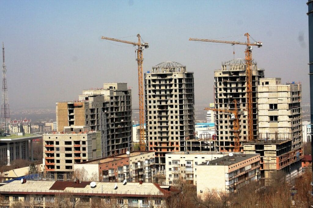 Объем строительных работ в Казахстане с начала года увеличился на 13,1%