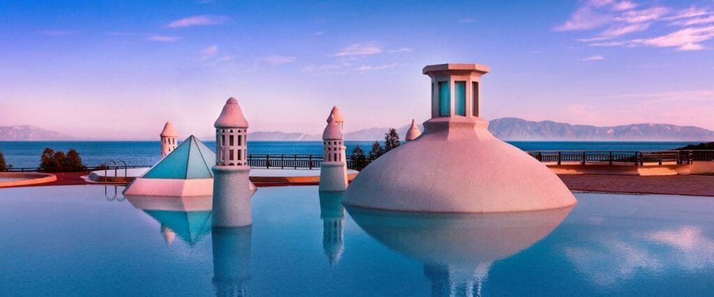 Казахстан выставил на продажу отель в Турции