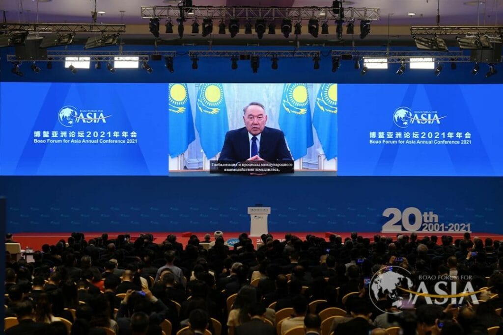 Назарбаев высказался о конкуренции производителей вакцин