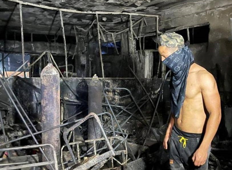 В Багдаде при пожаре погибли 82 больных COVID-19