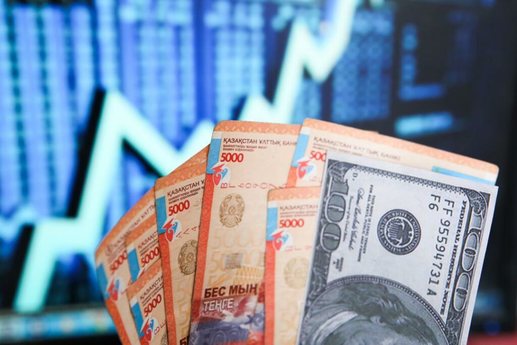 Коллаж: Аскар Ахметуллин