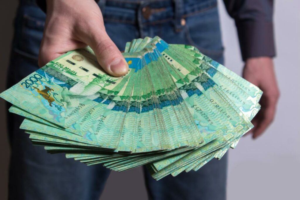 Жалған ПЦР нәтижесін сатқан медицина университетінің студенті ұсталды