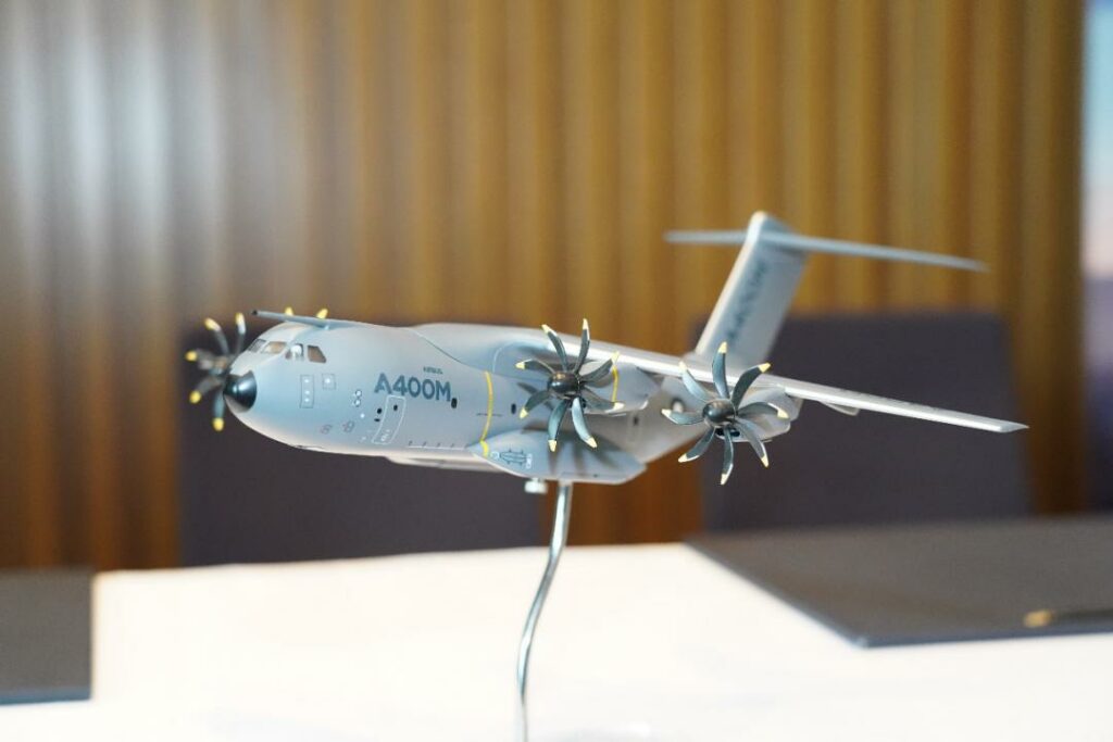 Қазақстан AIRBUS концерніне жүк көтергіштігі жоғары екі көлік ұшағына тапсырыс берді