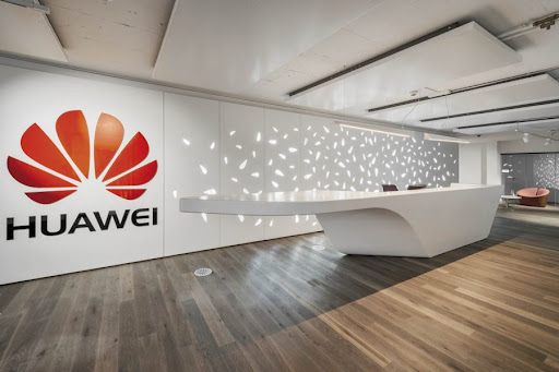 Финдиректор Huawei прибыла в Китай после освобождения в Канаде