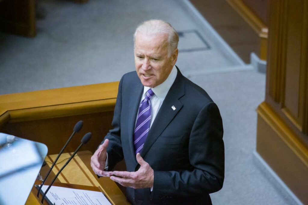 Байден екінші мерзімге сайлауға түсуге ниетті