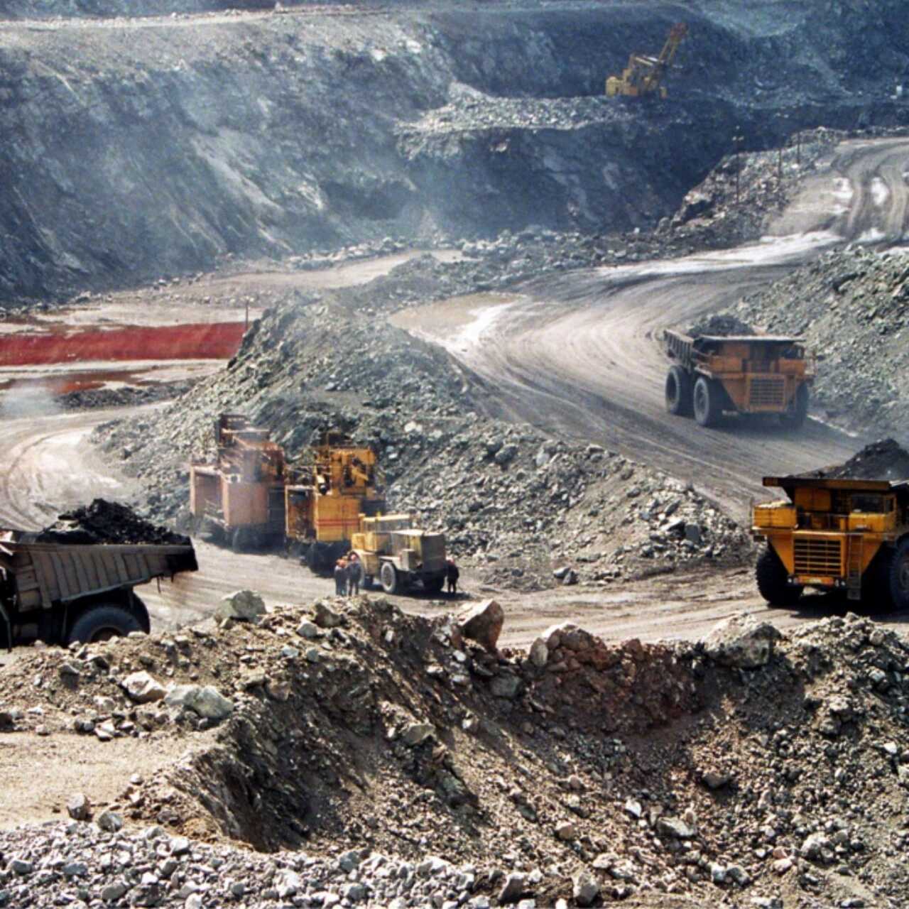 Тіссіз секс Киім бөлмесінде жалаңаш Люска