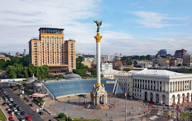 Киев алты сағат бойы дрондар мен зымырандардың шабуыла ұшырады / фото: KursivMedia мұрағаты