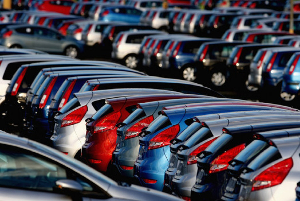 За 3 года в Казахстане продажи легковых авто упали в 6 раз