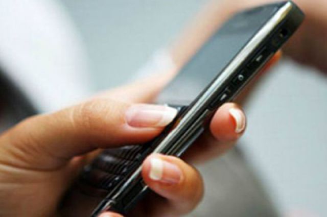 Плату за роуминг внутри ЕС отменят в 2017 году