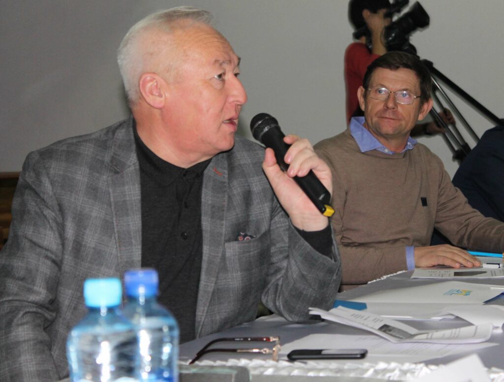 Общественный совет при Жилстройсбербанке приглашает акима Астаны Адильбека Джаксыбекова и депутата Турсунбека Омурзакова на выездное заседание