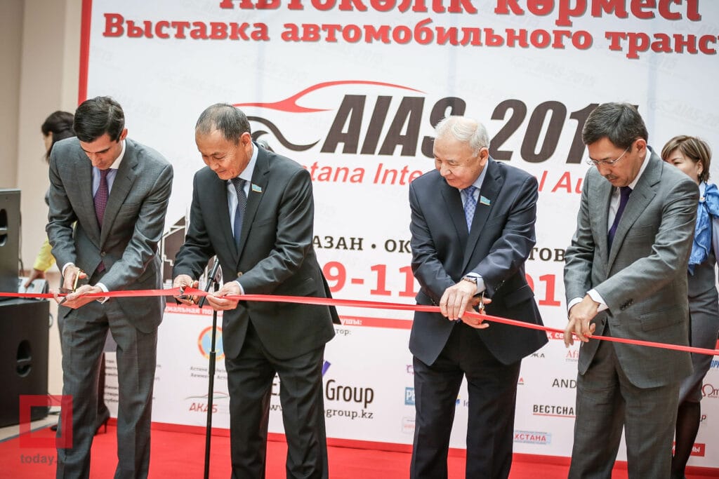 На выставке в Астане представили недорогие автомобили