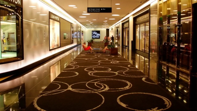 В Алматы второго Louis Vuitton не будет — руководство Esentai Mall